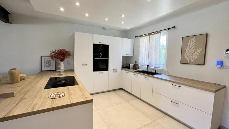 Villa - 150 m² - 5 pièces