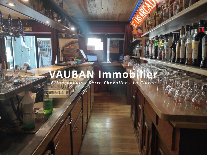 Fonds de commerce - Magasins - 100 m²