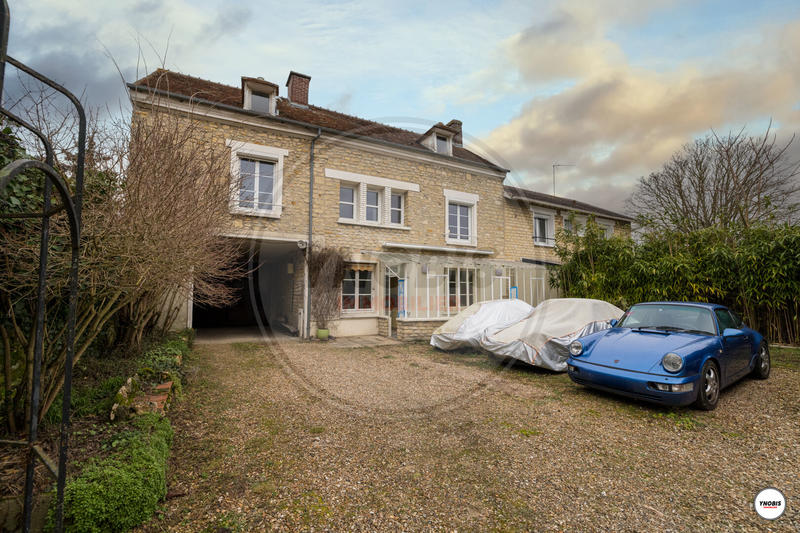 Maison - 180 m² - 6 pièces
