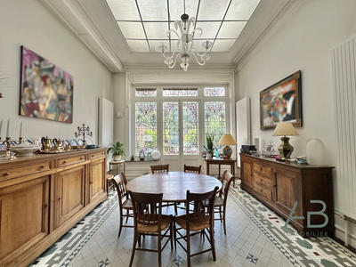 Maison ancienne - 289 m² - 10 pièces