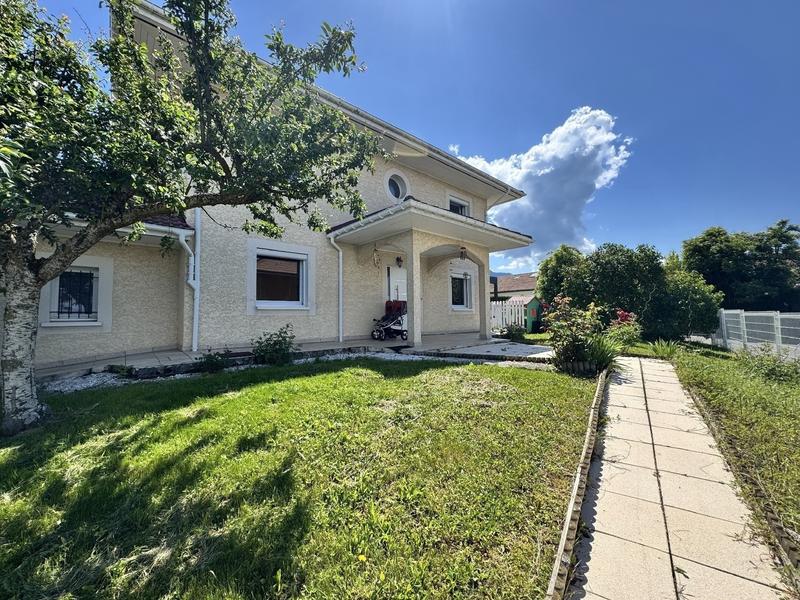 Maison - 140 m² - 7 pièces