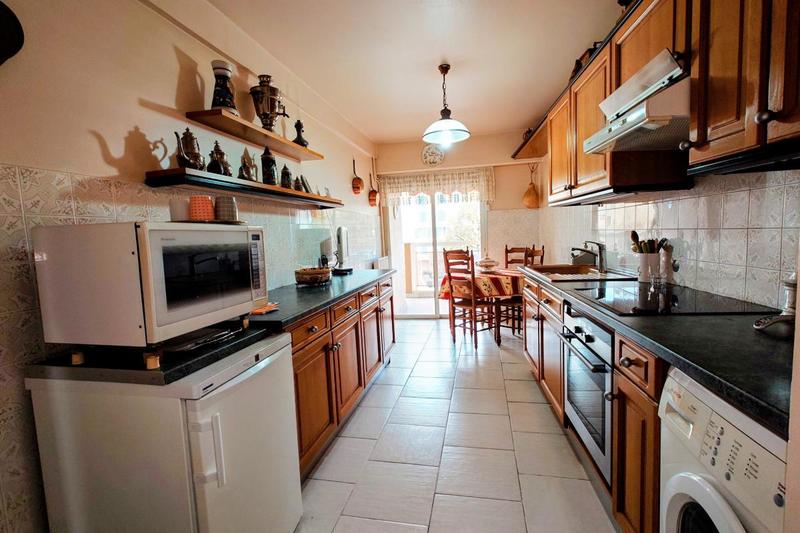 Appartement bourgeois - 74 m² - 3 pièces