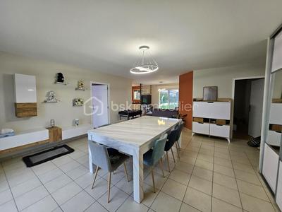 Maison traditionnelle - 123 m² - 5 pièces