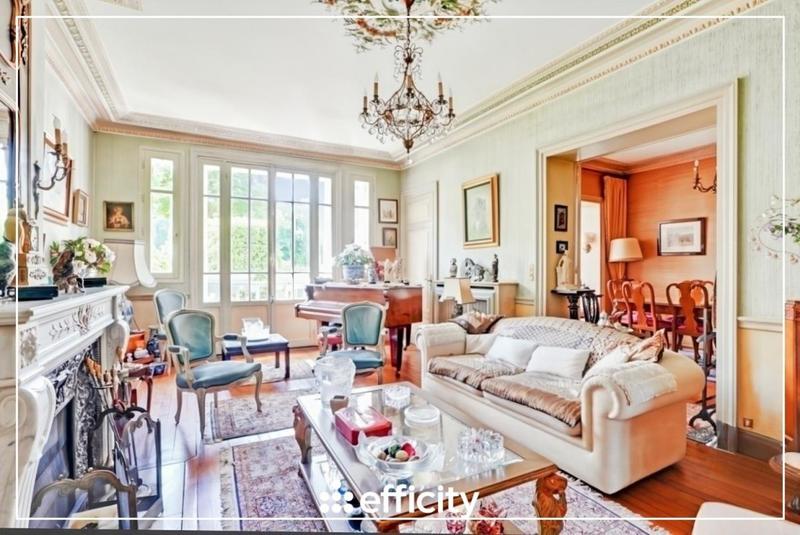 Appartement bourgeois - 165 m² - 6 pièces