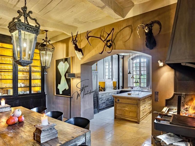 Maison de maîtres - 700 m² - 15 pièces