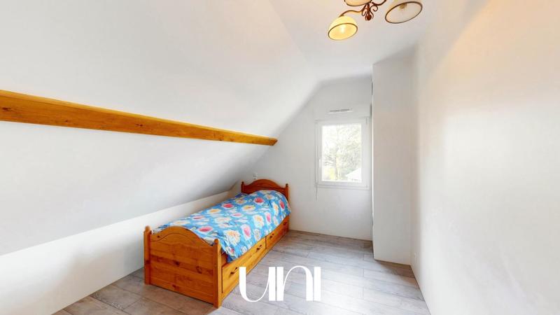 Maison - 247 m² - 7 pièces