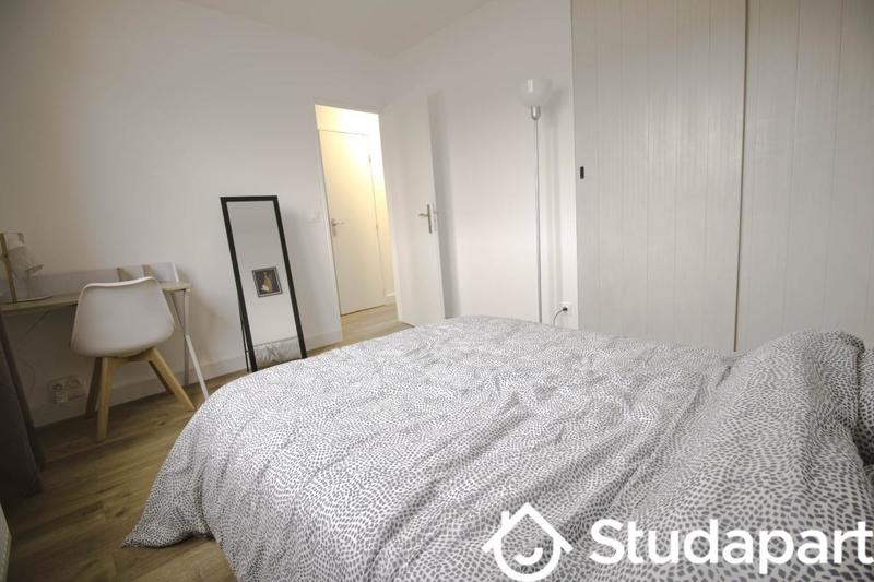 Chambre - 13 m² - 1 pièce