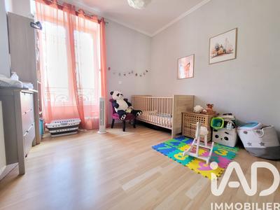 Appartement - 75 m² - 3 pièces