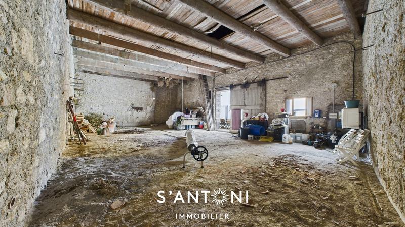 Maison - 181 m² - 6 pièces