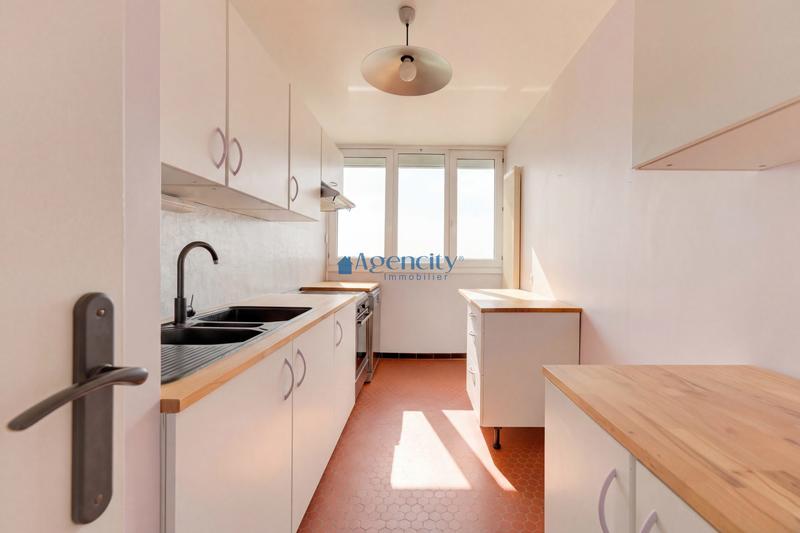 Duplex - 122 m² - 6 pièces