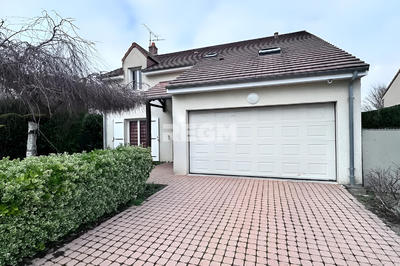 Maison - 158 m² - 5 pièces