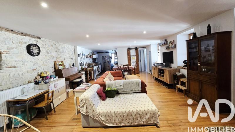 Maison de village - 264 m² - 1 pièce