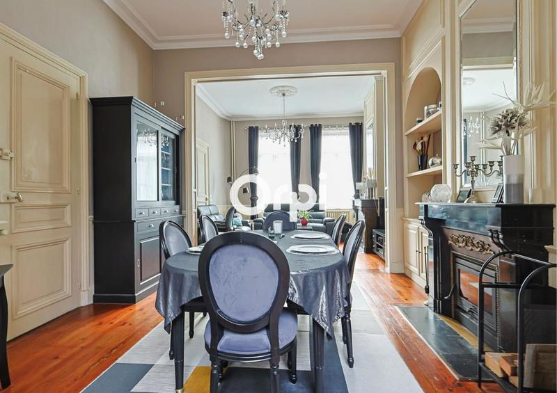 Maison de maîtres - 185 m² - 6 pièces