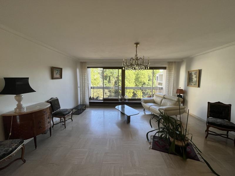 Appartement - 137 m² - 6 pièces