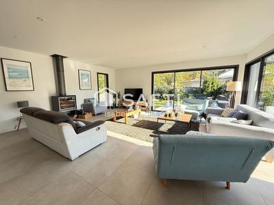 Maison - 160 m² - 7 pièces