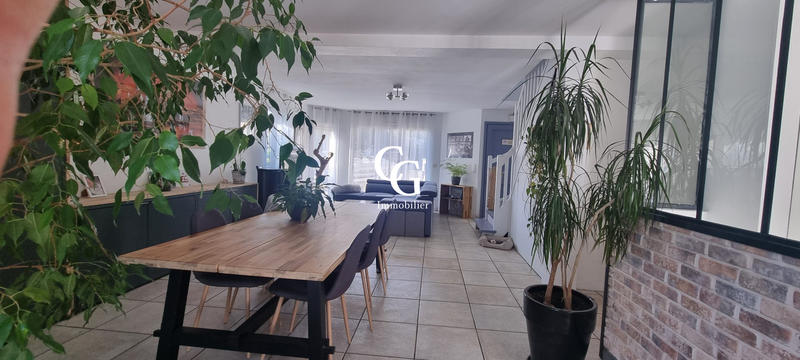 Maison traditionnelle - 114 m² - 6 pièces