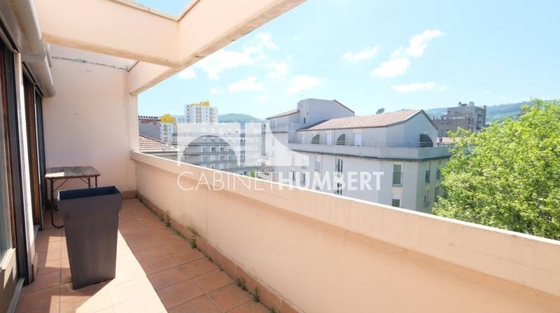 Appartement - 110 m² - 5 pièces