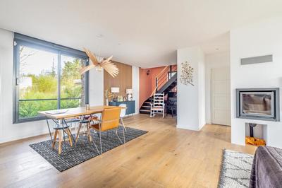 Maison - 206 m² - 6 pièces