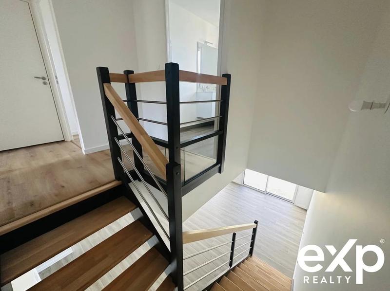 Maison - 97 m² - 5 pièces