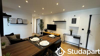 Chambre - 9 m² - 1 pièce