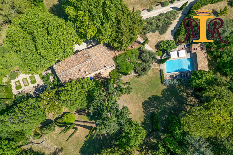 Bastide - 450 m² - 12 pièces