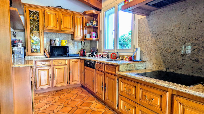 Villa - 235 m² - 7 pièces