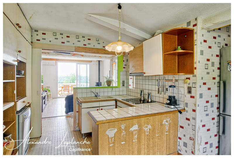 Maison - 177 m² - 7 pièces