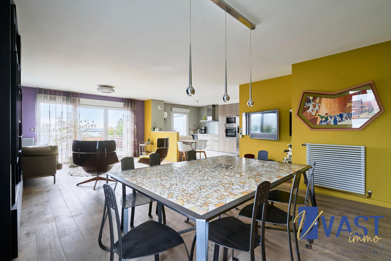 Appartement - 110 m² - 3 pièces