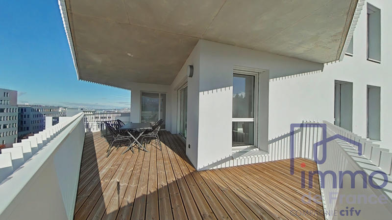 Appartement - 85 m² - 4 pièces