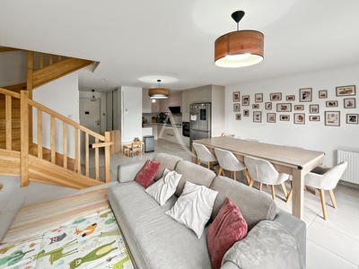 Maison - 85 m² - 5 pièces