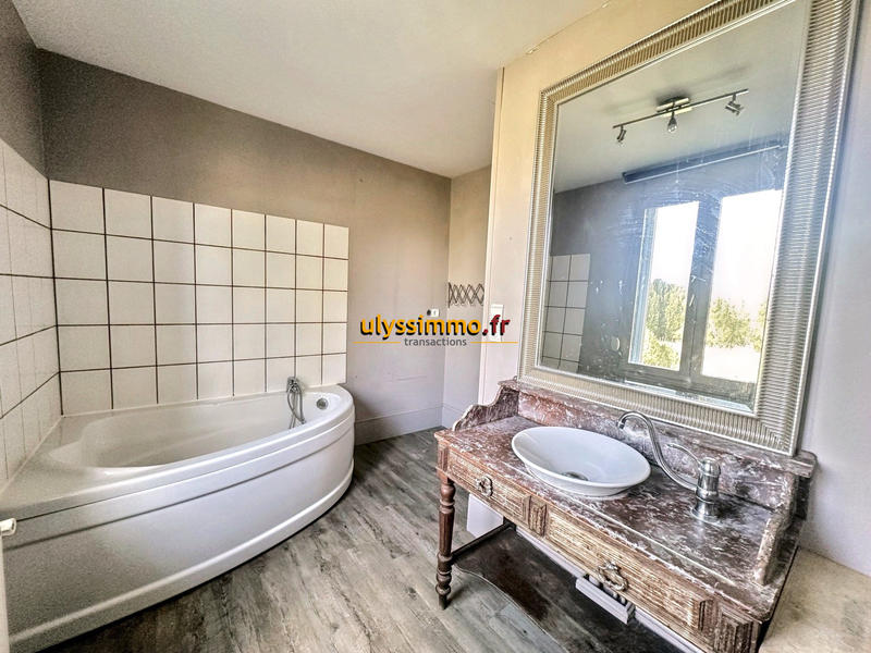 Maison - 177 m² - 9 pièces