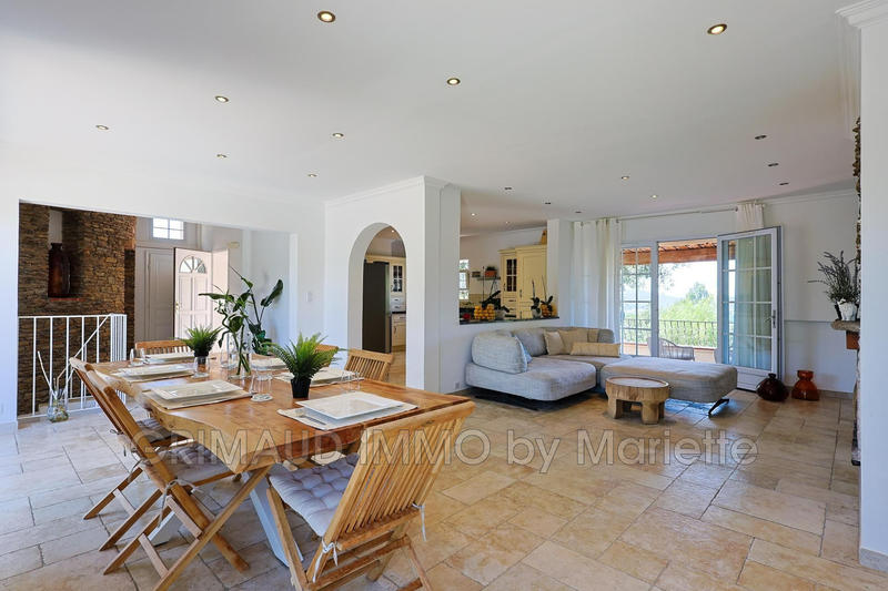 Maison - 190 m² - 6 pièces