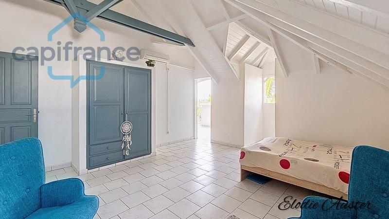 Villa - 226 m² - 8 pièces