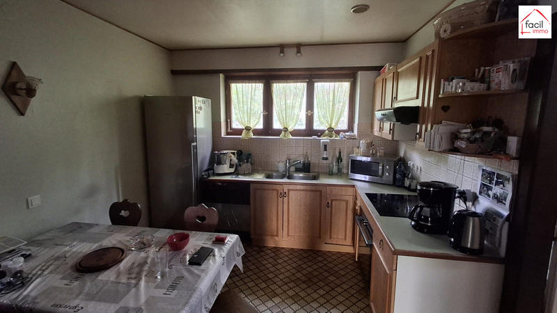 Maison - 250 m² - 9 pièces