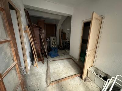 Hôtel particulier - 270 m² - 1 pièce