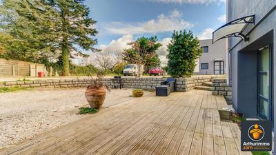 Appartement - 160 m² - 5 pièces