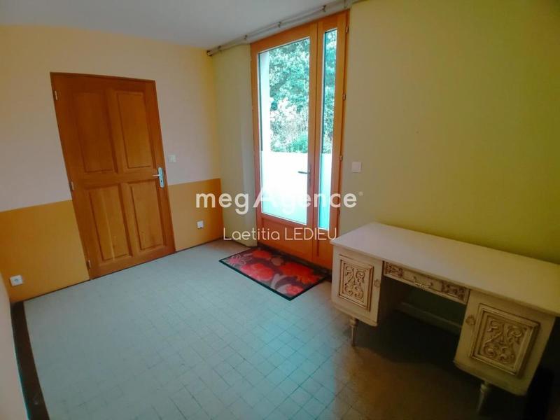 Maison - 87 m² - 10 pièces