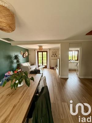 Maison - 97 m² - 6 pièces