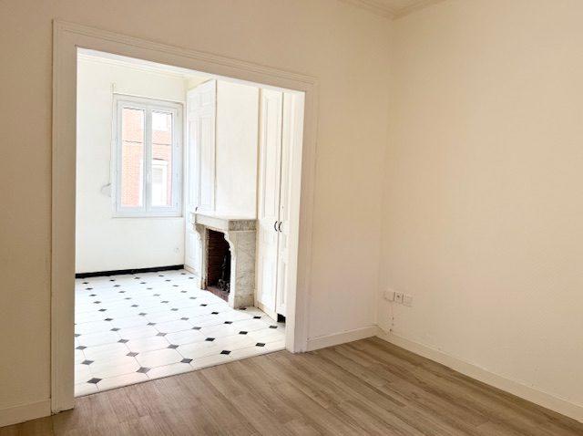 Maison - 90 m² - 6 pièces