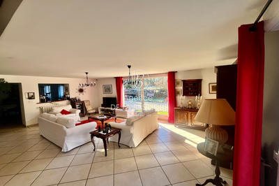 Maison - 175 m² - 8 pièces