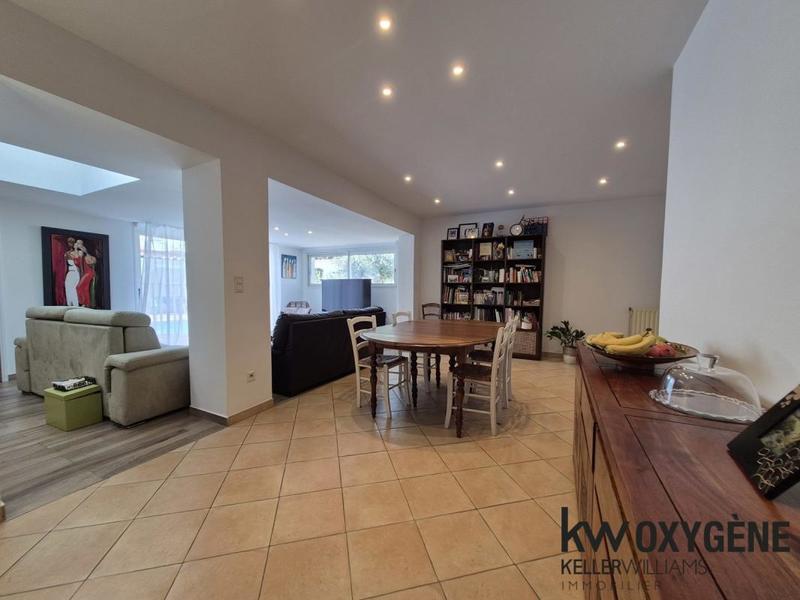 Maison - 125 m² - 5 pièces