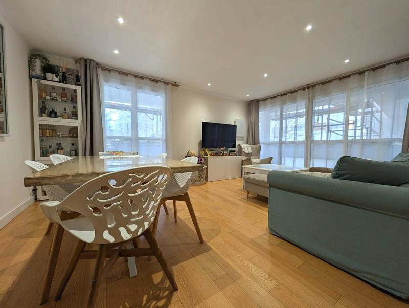 Appartement - 83 m² - 4 pièces