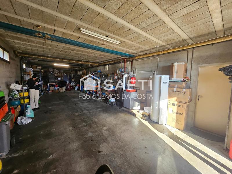 Local commercial - 135 m² - 10 pièces