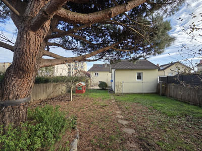 Maison - 114 m² - 7 pièces