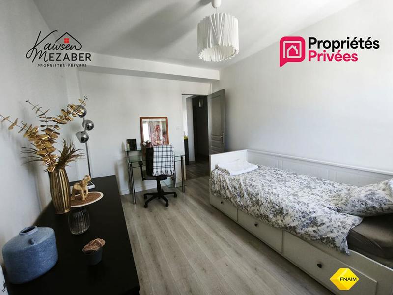 Appartement - 92 m² - 5 pièces