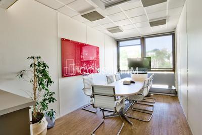 Bureau - 137 m²