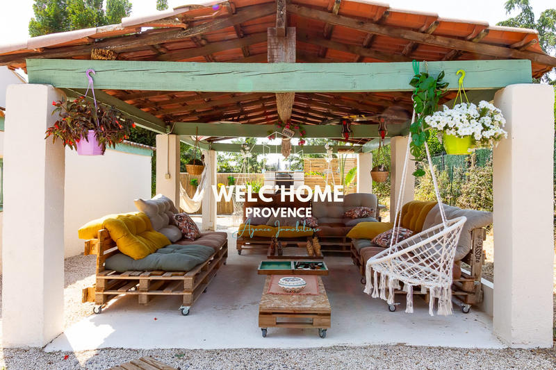 Villa - 240 m² - 8 pièces