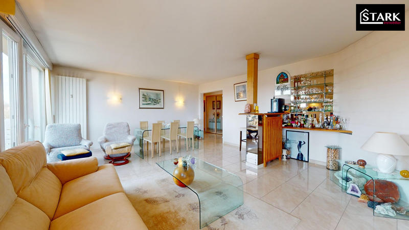 Appartement - 120 m² - 5 pièces