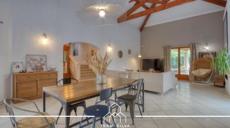 Maison - 170 m² - 5 pièces