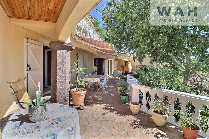 Maison - 205 m² - 7 pièces